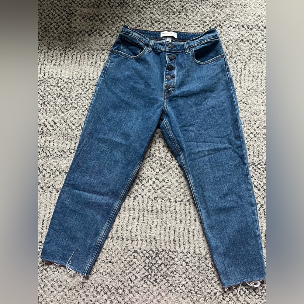 EUC Abercrombie Curve Love Button Fly High Rise Mom Jean SIZE 28 XS
